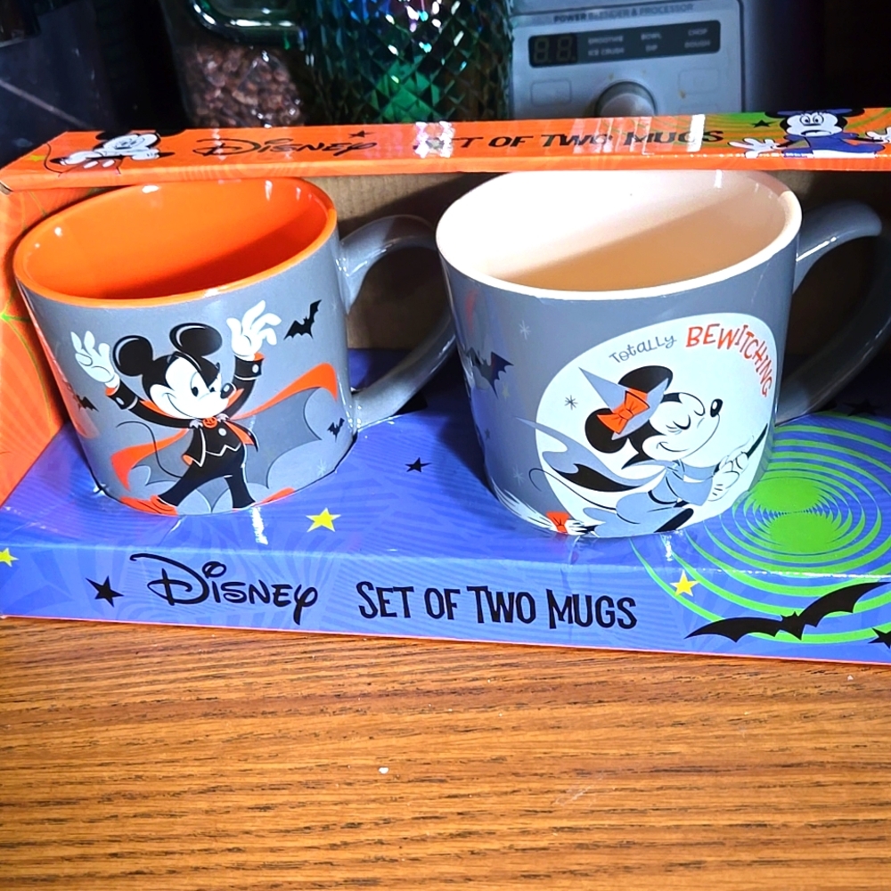 Halloween Disney Set Of Mugs NWT